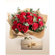 Desejo de Amor: Buquê com 24 Rosas e Chocolates