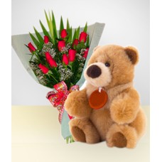 Caprice Combo: Bouquet de 12 rosas + Ursinho de pelúcia: