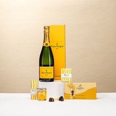 Presente icônico para comemorações: Veuve Clicquot, vela Rigaud e chocolates Godiva