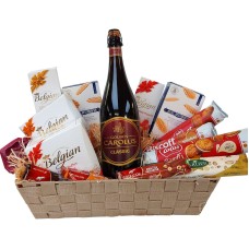 Cesta de presentes com cerveja belga e doces belgas.