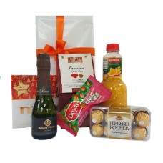 Doce e salgado com uma garrafa de Cava