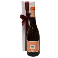Vinho branco espanhol maravilhosamente fresco