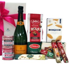 Pacote de Veuve Clicquot e doces belgas para presente