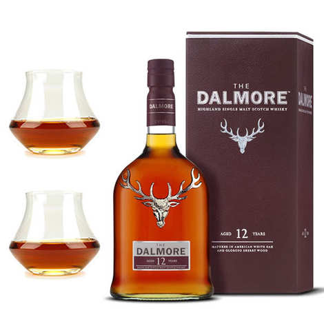 Whisky Dalmore 12 anos, 40% de teor alcoólico, e conjunto de 2 copos.